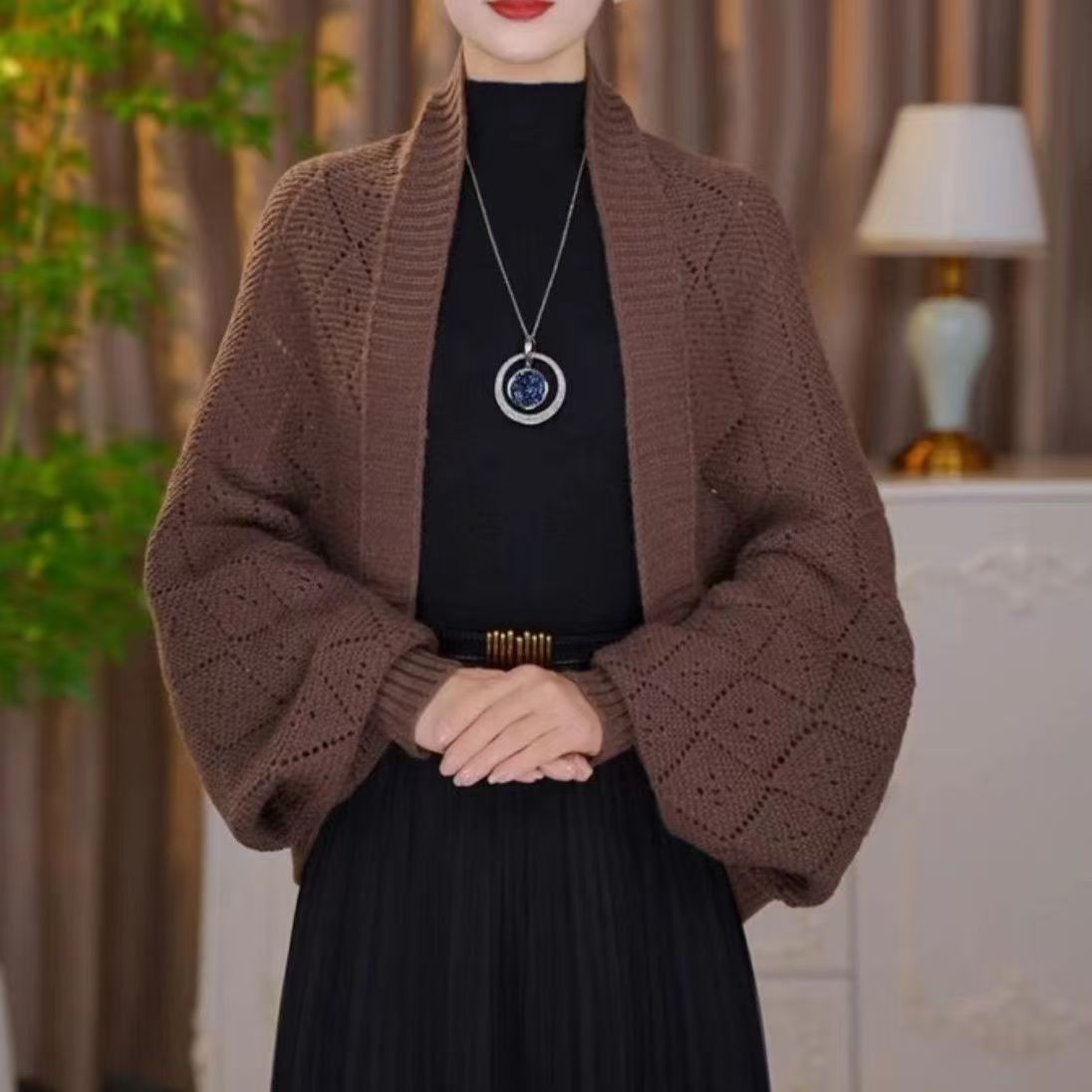 💃2025 Nuova moda🔥Cappotto con sciarpa in maglia traforata✨Acquistalo in anticipo e approfitta di uno sconto del 60%