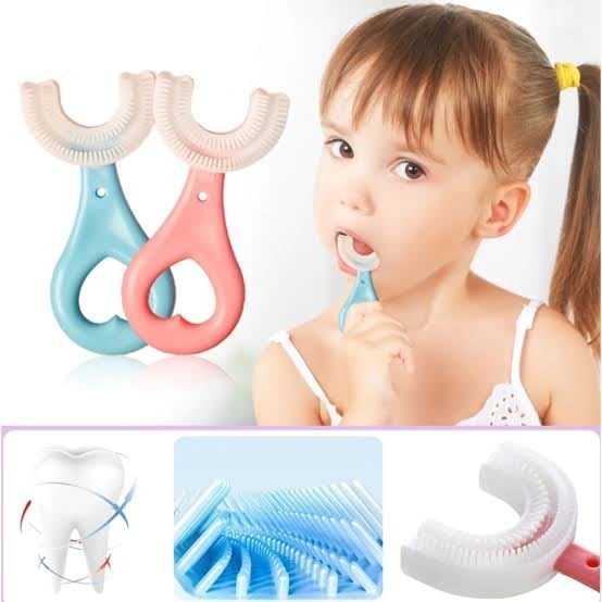 🦷Spazzolino da denti a forma di U per bambini tutto tondo🎁