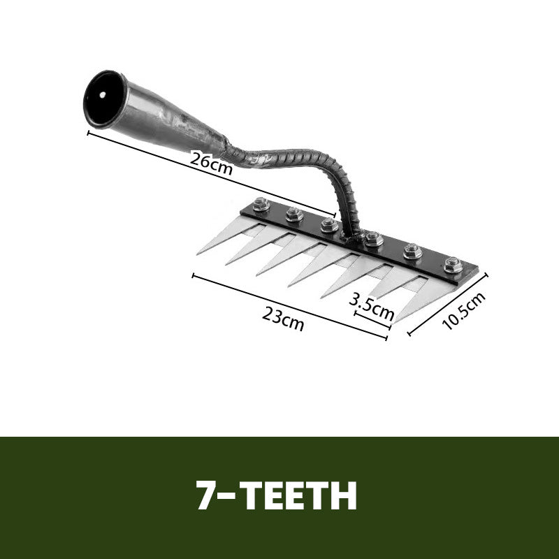 🚨 STANCO DI DISERBARE A MANO? 🚨 Dì addio al mal di schiena e alle erbacce ostinate con il nostro rastrello per diserbo in acciaio al carbonio per impieghi gravosi! 🌿🔧