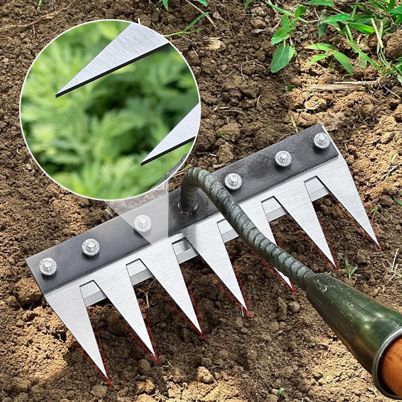 🚨 STANCO DI DISERBARE A MANO? 🚨 Dì addio al mal di schiena e alle erbacce ostinate con il nostro rastrello per diserbo in acciaio al carbonio per impieghi gravosi! 🌿🔧