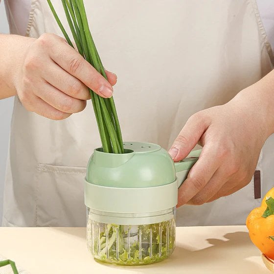🥳2026 BESTSELLER✨Set tagliaverdure elettrico portatile 5 in 1🥕Affetta, trita e sminuzza in pochi secondi. Ricaricabile, design compatto, lame multiple intercambiabili.