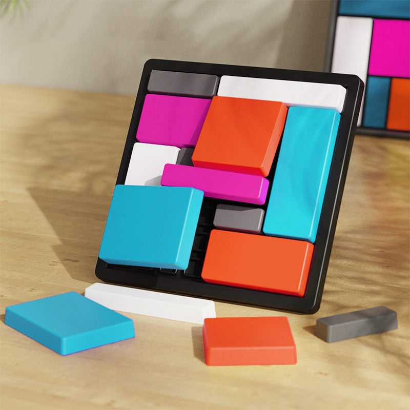 Gioco di puzzle creativo con blocchi geometrici