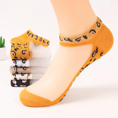 Calzini in pizzo e cristalli