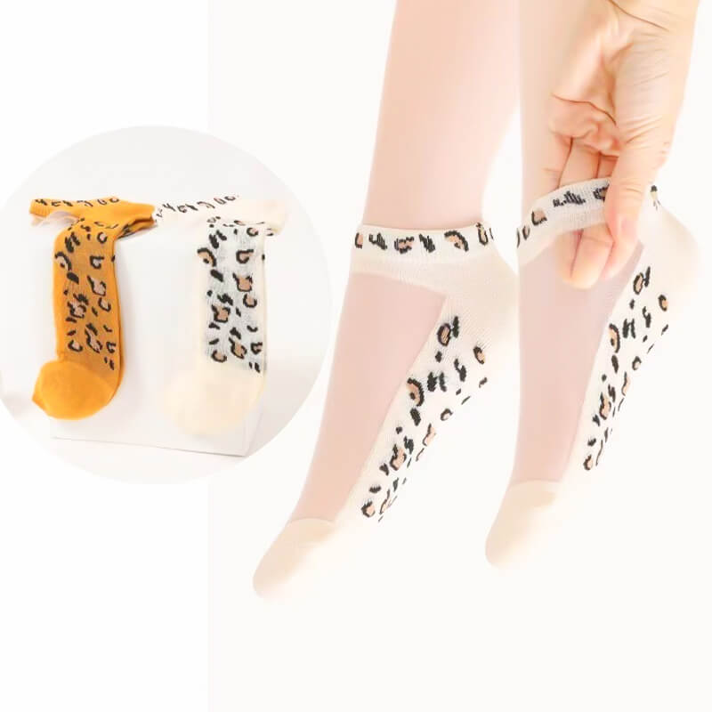 Calzini in pizzo e cristalli