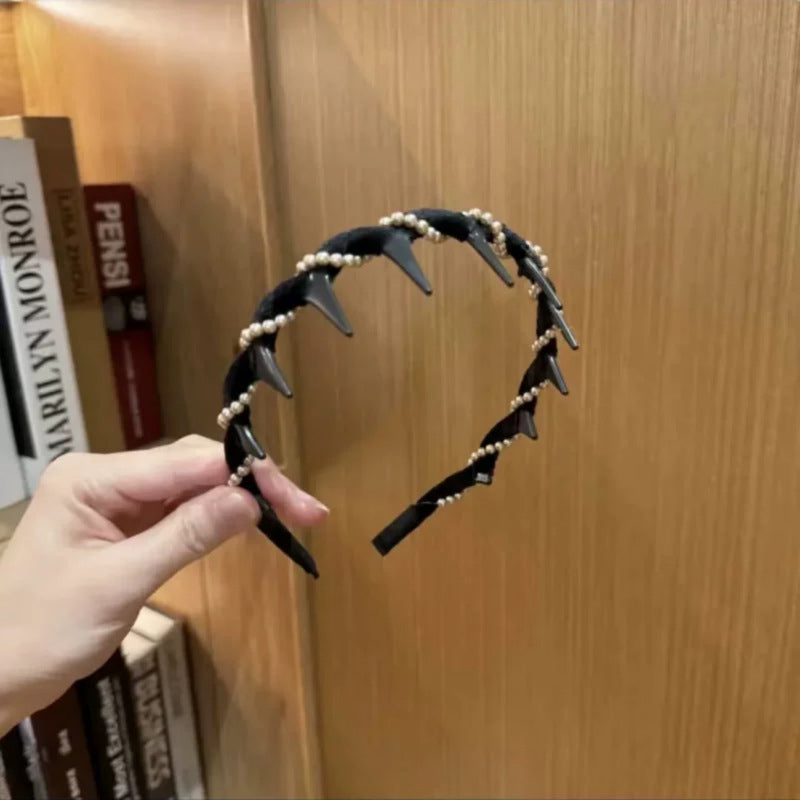 🔥2025 Vendita calda: Acquista 1 e ricevi 1 gratis 🔥Cerchietto vintage con perle artificiali a cranio alto