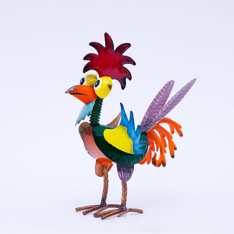 Simpatica Decorazione da Giardino a Forma di Gallo in Metallo