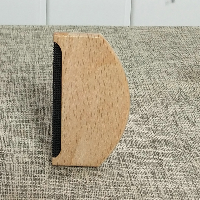 🎁 Hot Sale 49% OFF 🔥Manual Wooden Fabric Shaver for Clothes
