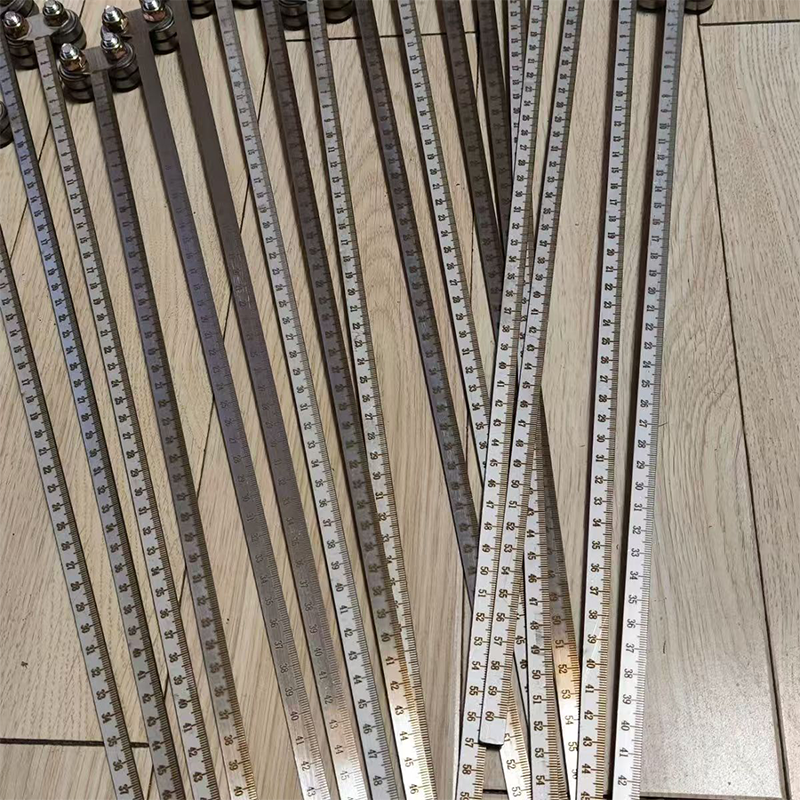 📏 Guida in Acciaio Inox per Sega Circolare con Scala Laser – Biassiale o Monoassiale | 600 mm
