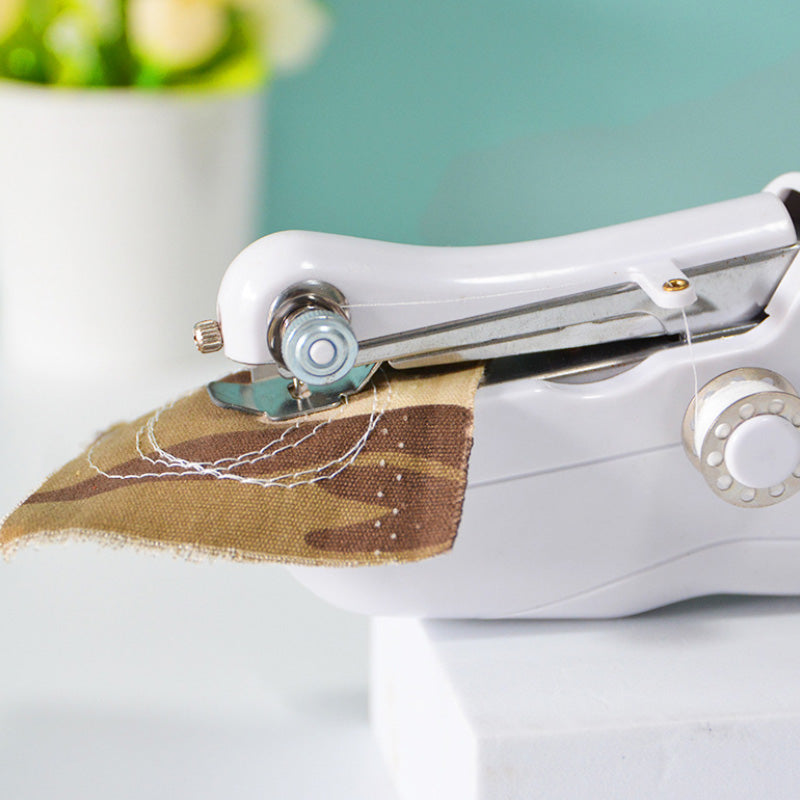 🧵 Mini macchina da cucire elettrica: leggera, portatile e facile da usare! ✨