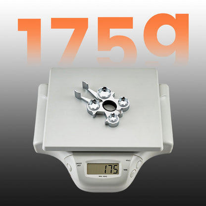 Strumento universale per la riparazione di aeratori e valvole per doccia