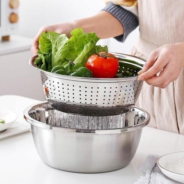 🥣 50% DI SCONTO ORA! Contenitore multifunzionale in acciaio inox dalla Germania – Set da 3 pezzi – perfetto per setacciare, grattugiare e conservare – acciaio inox 201 certificato alimentare 🍽️✨