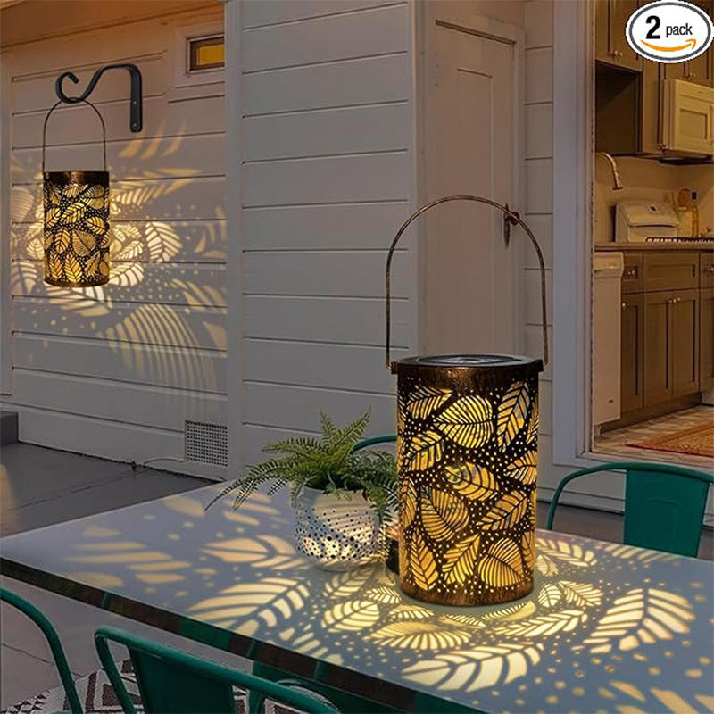 Lanterna solare sospesa con design traforato