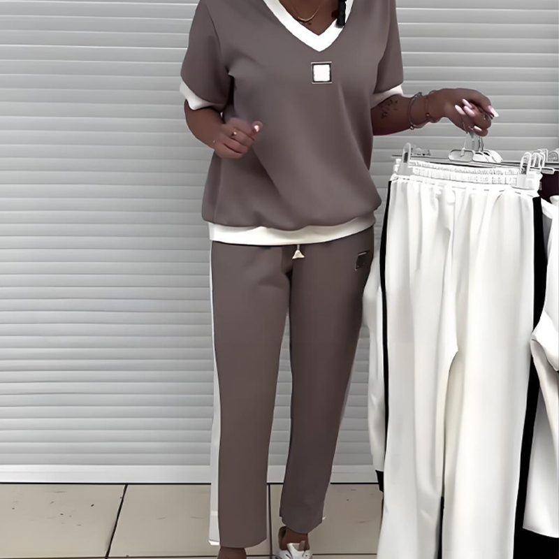 Completo Donna Casual con Top con Scollo a V e Pantaloni