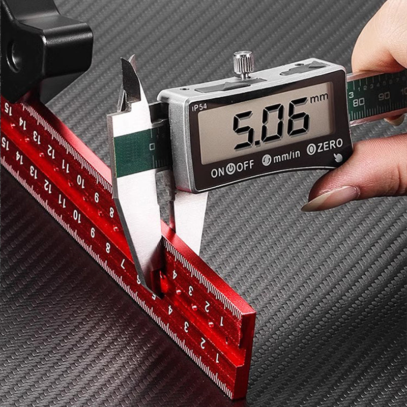 Squadra combinata con righello – tracciatura angoli 45°-90°