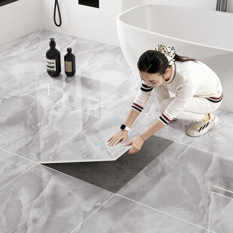 🧱 ✨ Piastrelle autoadesive per pavimenti – Spesse, impermeabili, facili da applicare e rimuovere ✨
