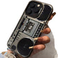 Custodia per cellulare con design a boombox retrò e lettore di cassette
