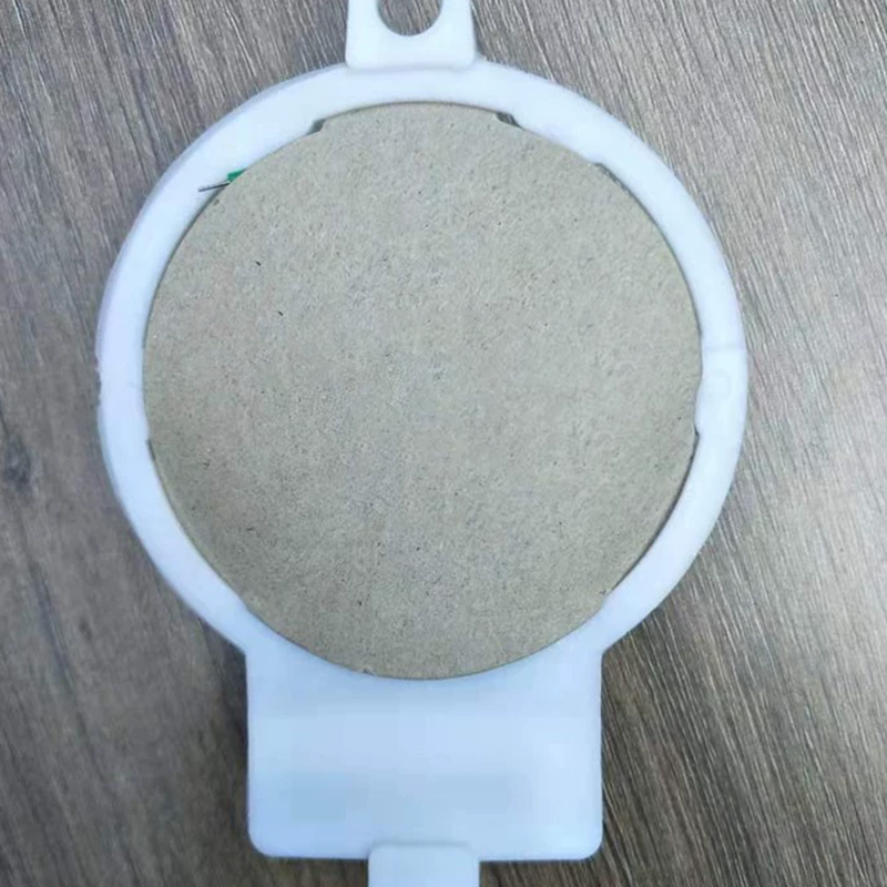 Filo a spirale con lama integrata per il fissaggio delle piante