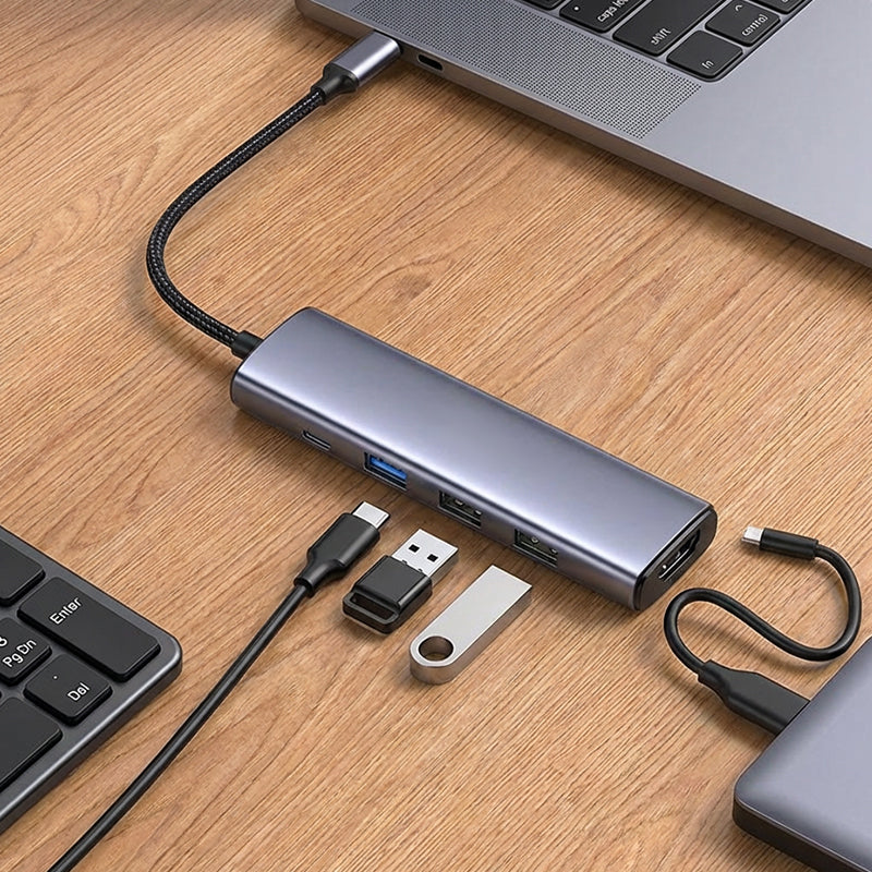 Hub USB-C 5 in 1 Portatile con Uscita HDMI 4K