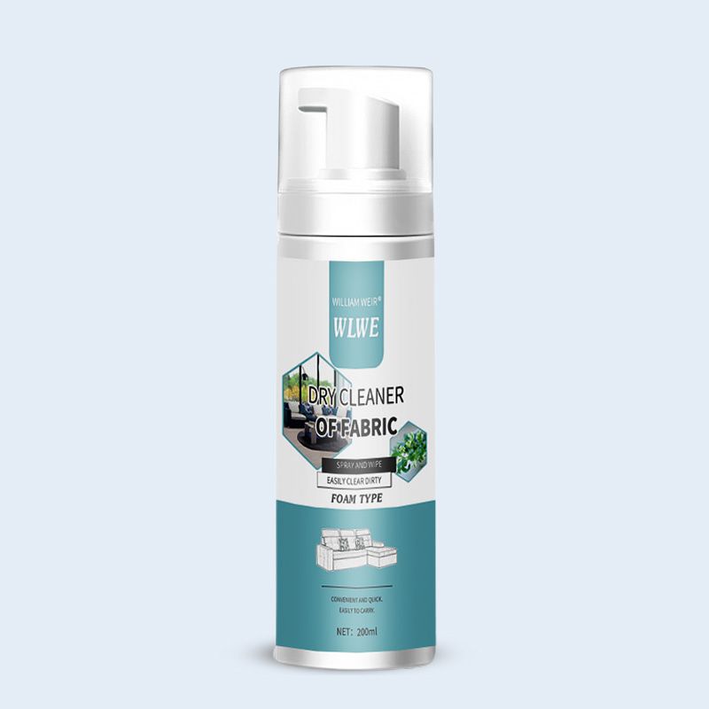 Potente detergente in schiuma per tessuti