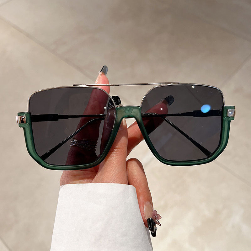 Occhiali da Sole Leggeri alla Moda con Lenti Colorate
