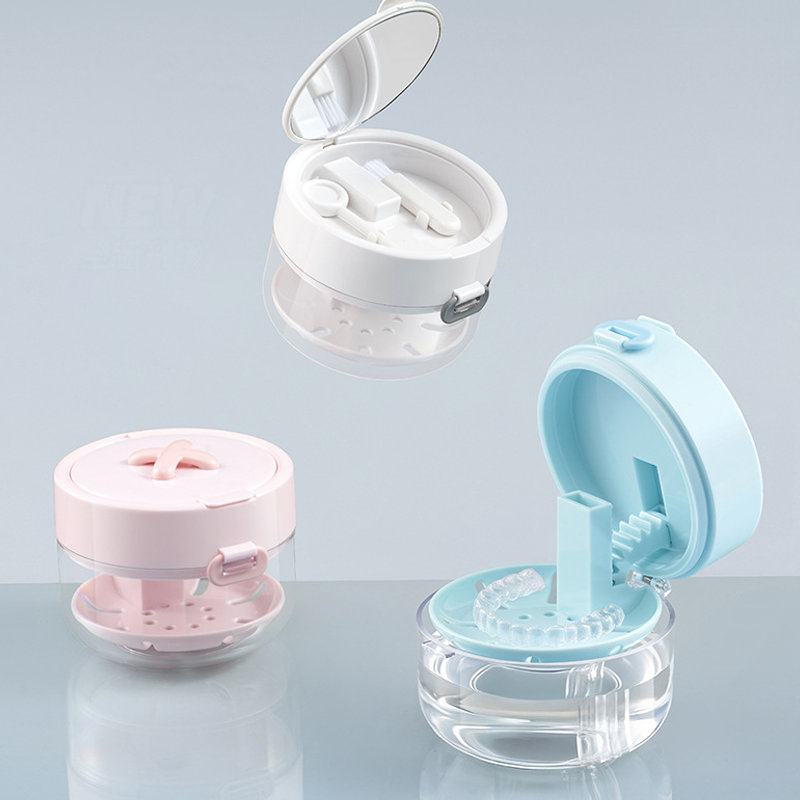 Custodia All-in-One per Apparecchio Dentale – Pulisce, Conserva e Organizza – Bagno, Specchio e Spazzola Inclusi. Chiusura Ermetica, Design Compatto.