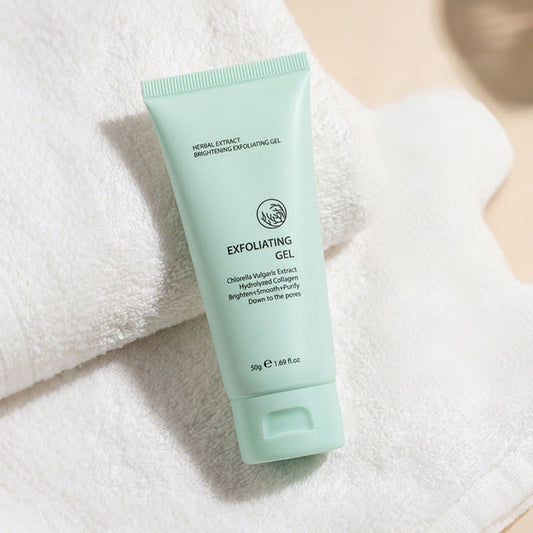 Gel esfoliante illuminante agli estratti vegetali