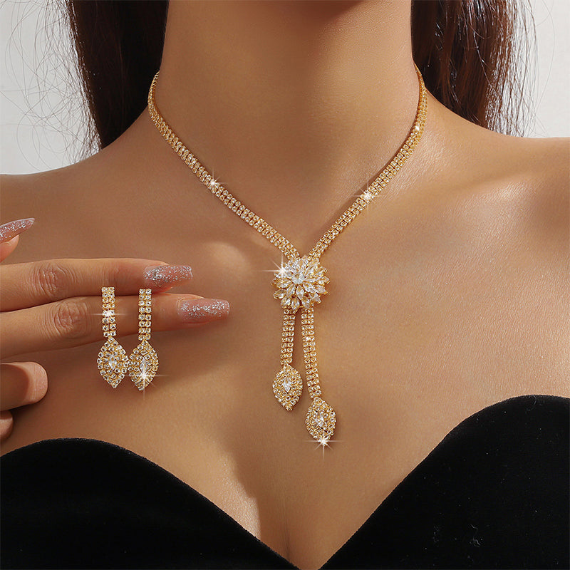 ⏳Offerta a Tempo Limitato⏰ Set di Gioielli con Fiori di Zircone da Donna – Elegante, Scintillante, Pronto da Regalare 💎