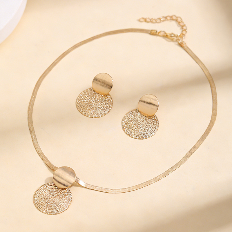 🎁2026 New Arrivals 60% OFF💥Modern Chic Necklace & Earring Set – Gold finish, geometric design & lightweight – perfect for daily elegance or gifting – includes matching pieces for a polished look 💫