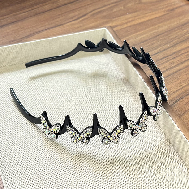 💥Wavy Crystal Headband Set - Lightweight Non-Slip Girly Feminine Hair Accessory, Sparkling Crystal-Accented Wave-Shape Band for Weddings & Everyday Wear, Girly Feminine Items