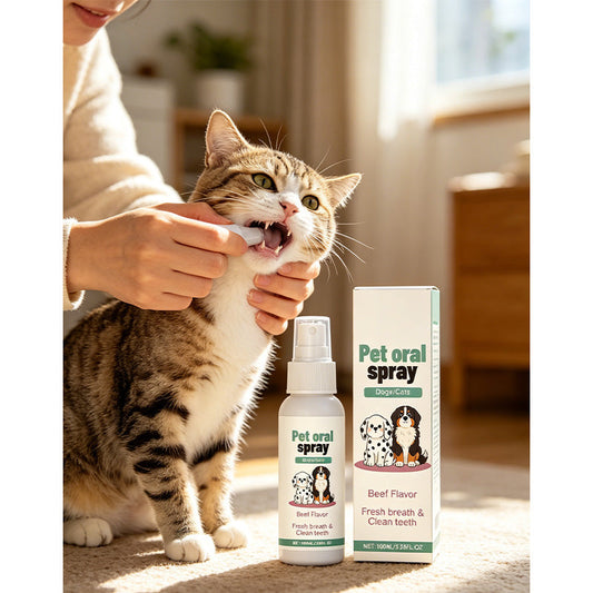 Spray delicato per l'igiene orale degli animali domestici