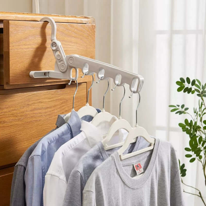 🔥🧥 Appendiabiti pieghevole – 5 ganci, salvaspazio, ideale per i viaggi!
