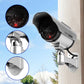🥳2026 NUOVO ARRIVO🥳💞50K+ VENDUTI!🔥50% DI SCONTO! ☀️📹 Telecamera Finta da Esterno a Energia Solare con LED Lampeggiante — Design realistico, pannello solare auto‑ricaricabile, LED lampeggiante dissuade i malintenzionati, nessun cablaggio necessario ✨