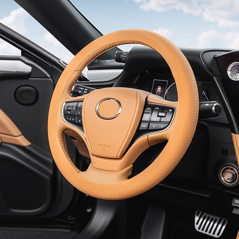 🥳2026 BESTSELLER✨Coprivolante in silicone liquido universale, per volanti 35-38cm. Superficie antiscivolo, protegge le mani dal caldo estivo e dal freddo invernale. Facile da installare e pulire, rinnova subito l'interno dell'auto per una guida sicura🚗