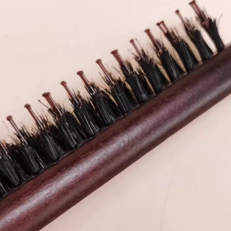 💁✨ Spazzola per capelli con setole naturali e manico a coda di topo – Dì Addio ai nodi e ai capelli spenti! 🚫 Massaggia il cuoio capelluto, distribuisce il sebo e dona lucentezza 💆